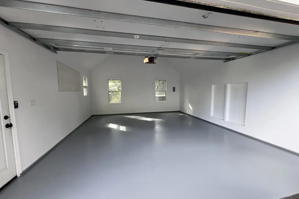 Interior painting by DeFaria Construction for Marblehead, MA homes, painting while you live there